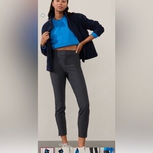 Athleta Stellar Tight Legging Pants. Grey. Size 8. Great condition